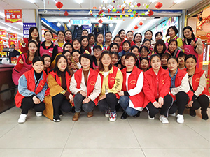 衣博汇应城店赴云梦店开展为期3天的交流学习
